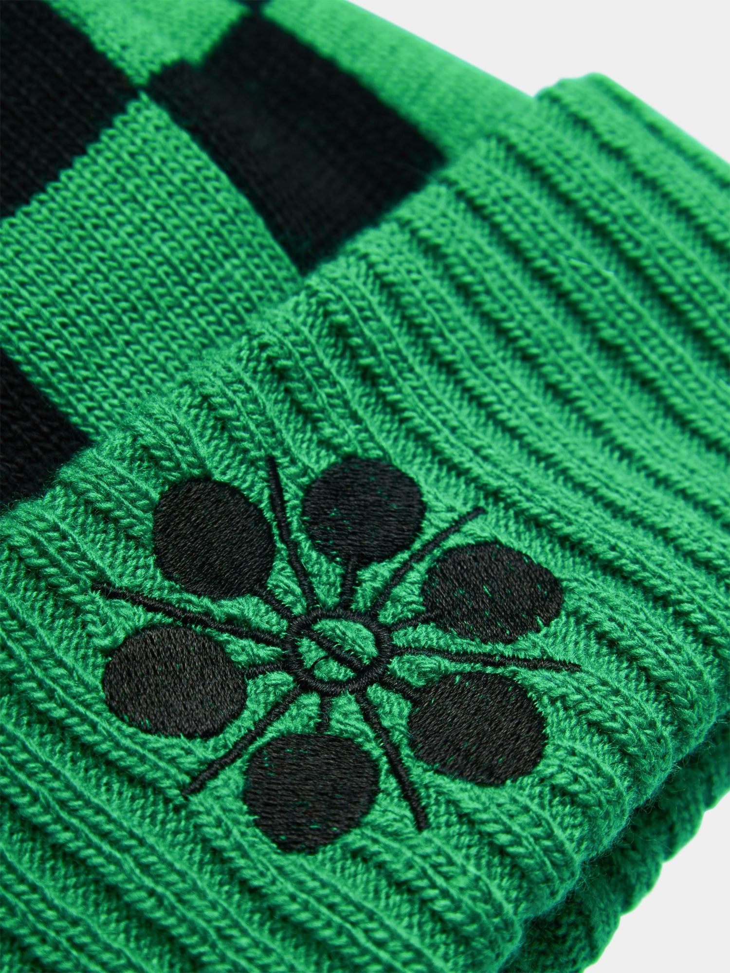 Knitted beanie rutig