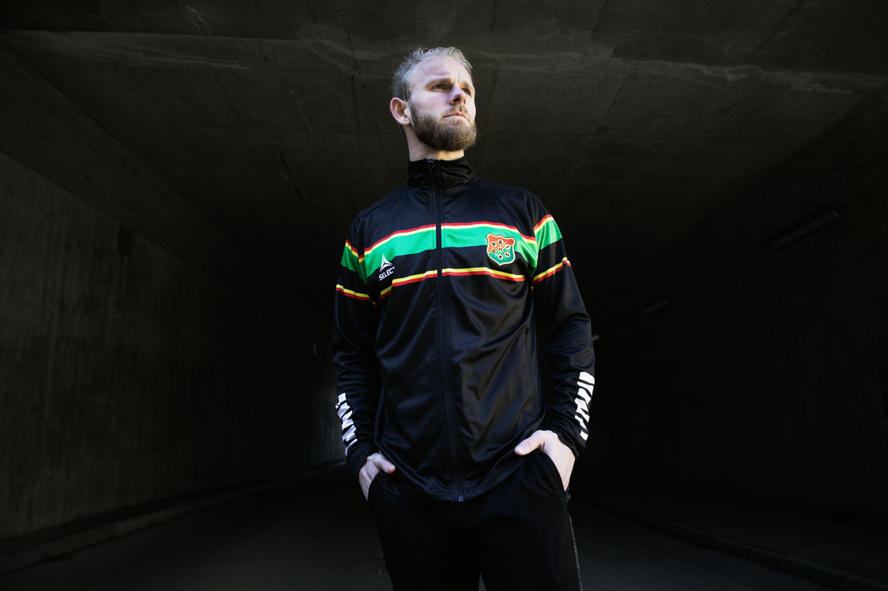Select track top svart