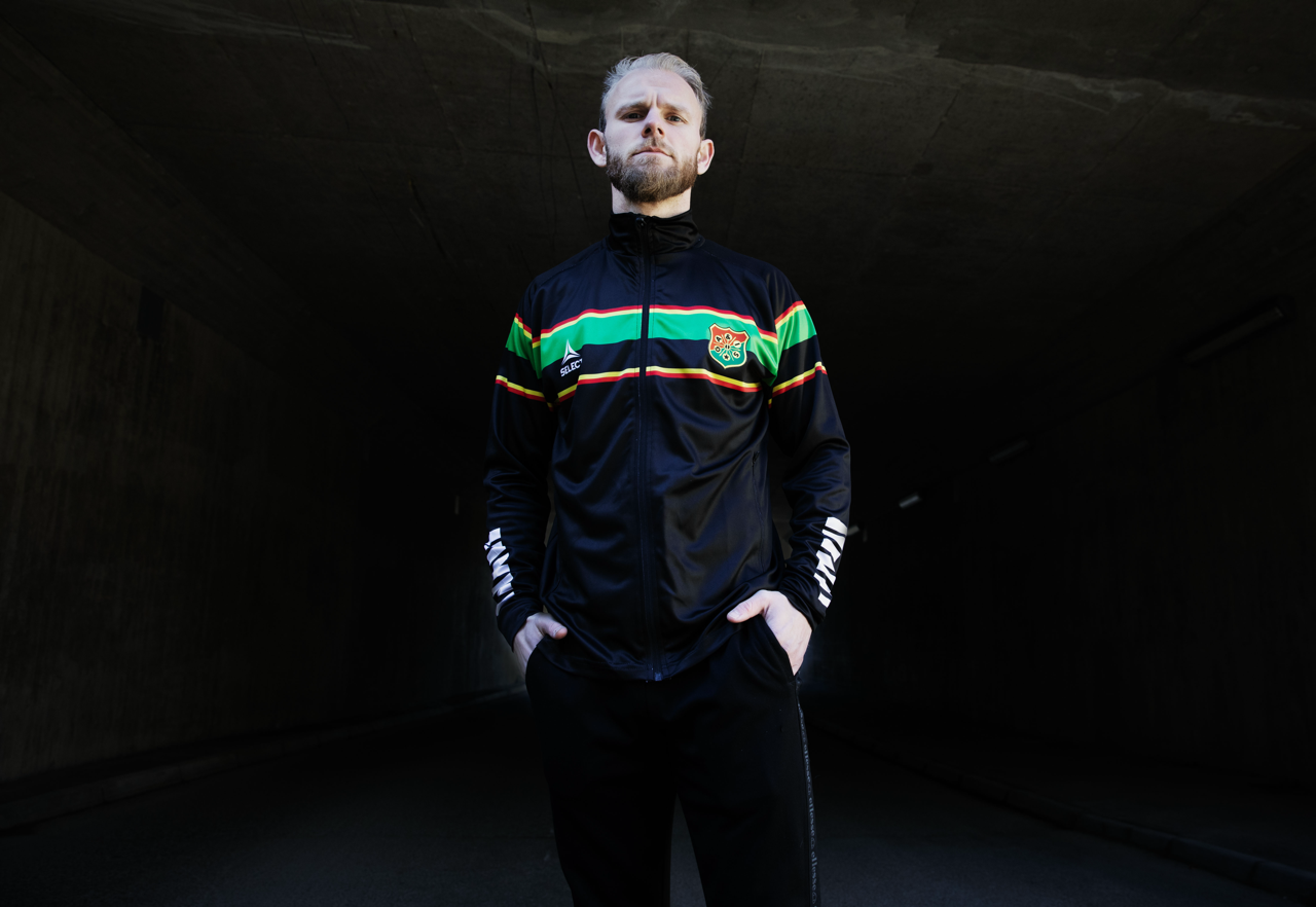 Select track top svart